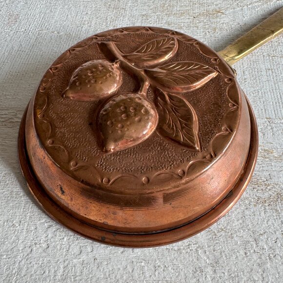 Vintage Copper and Brass Handled Molded Pan with Lemon Motive - Picture 5 of 11